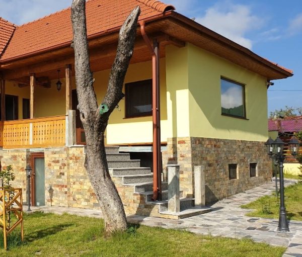 Placare Soclu Cu Ardezie