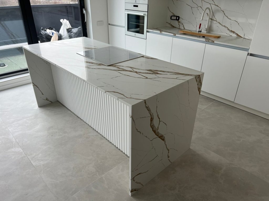 Blat Insula Alb Calacatta